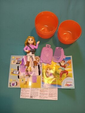 Adventurer Doll Playset with Pink Accessories and Orange Carry Capsule